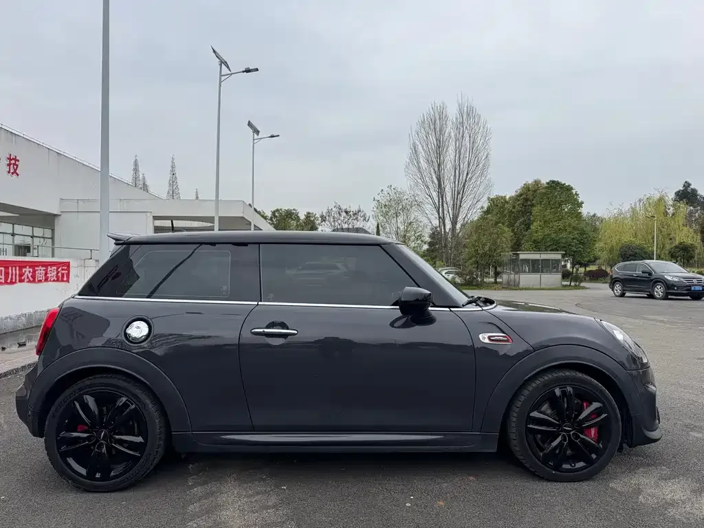MINI JCW (John Cooper Works) — фото 5