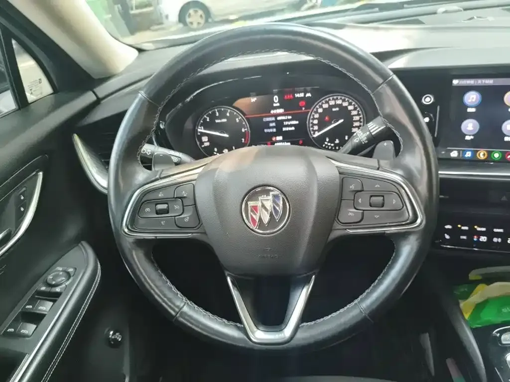 Buick Envision Plus — фото 5