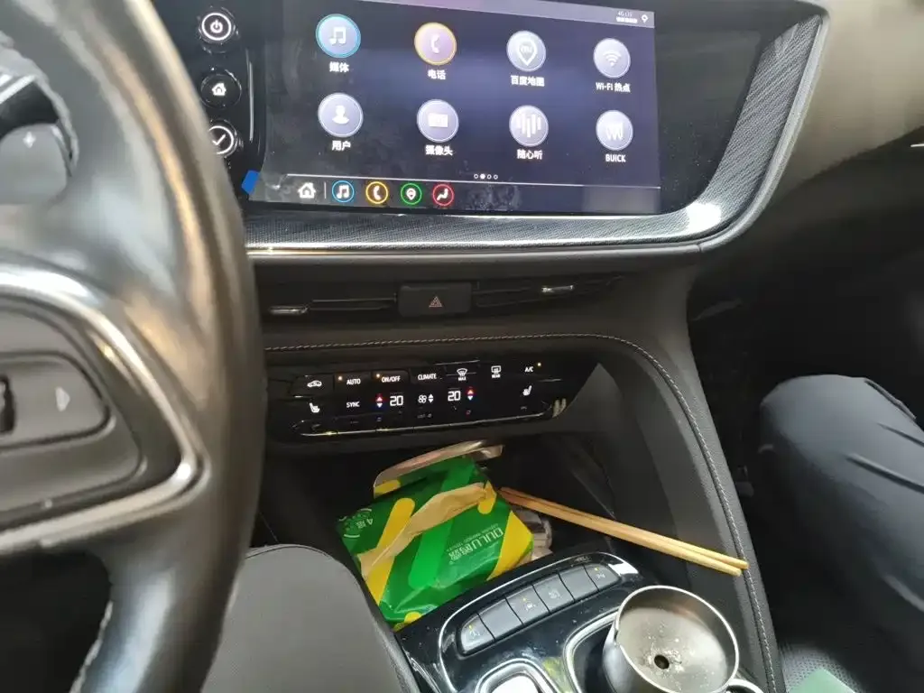 Buick Envision Plus — фото 10
