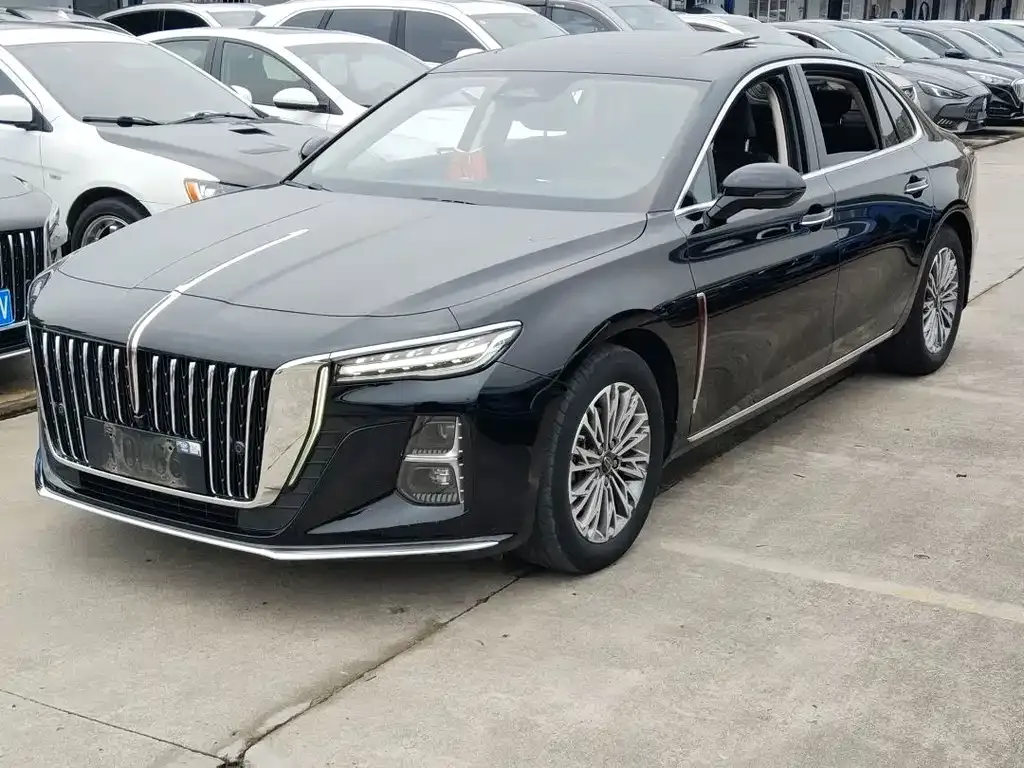 Hongqi H5 — фото 1