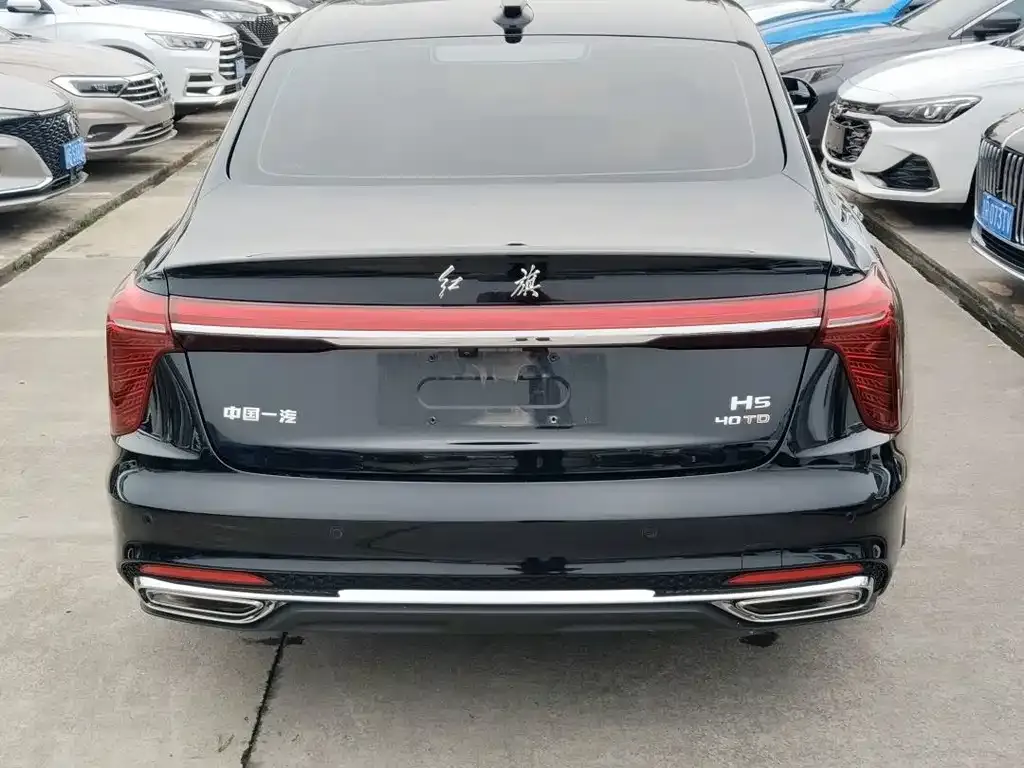 Hongqi H5 — фото 2