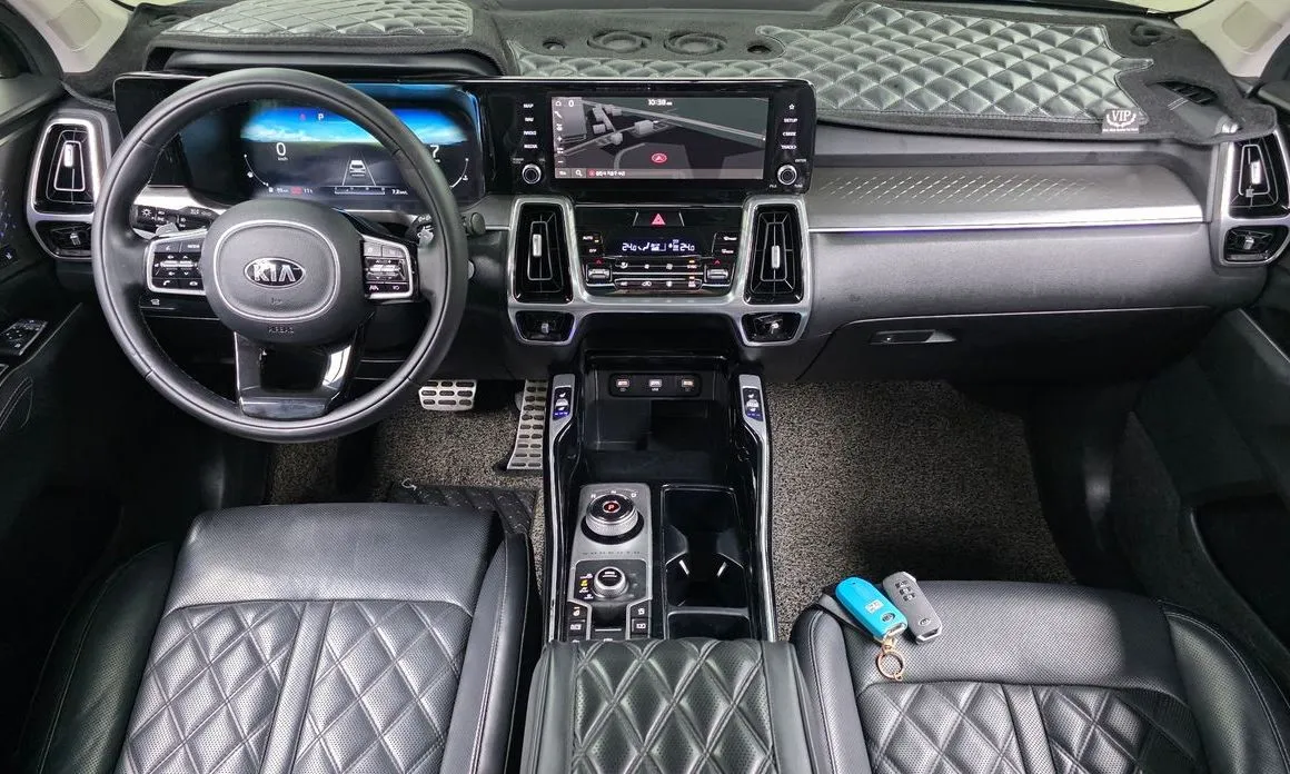 Kia Sorento — фото 9