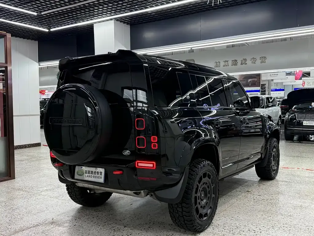 Land Rover Defender — фото 3