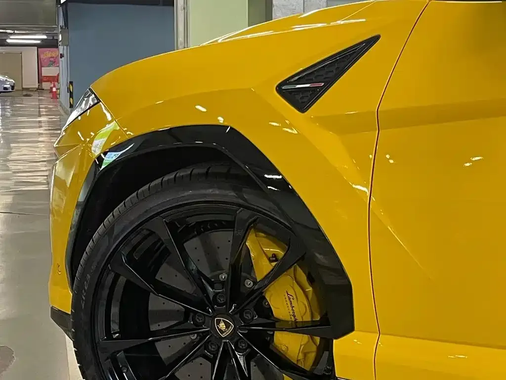 Lamborghini Urus — фото 4