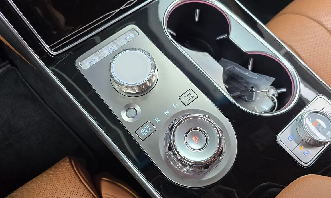 Genesis GV80 — фото 10