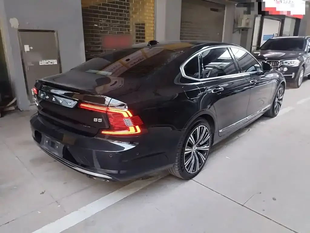 Volvo S90 — фото 4