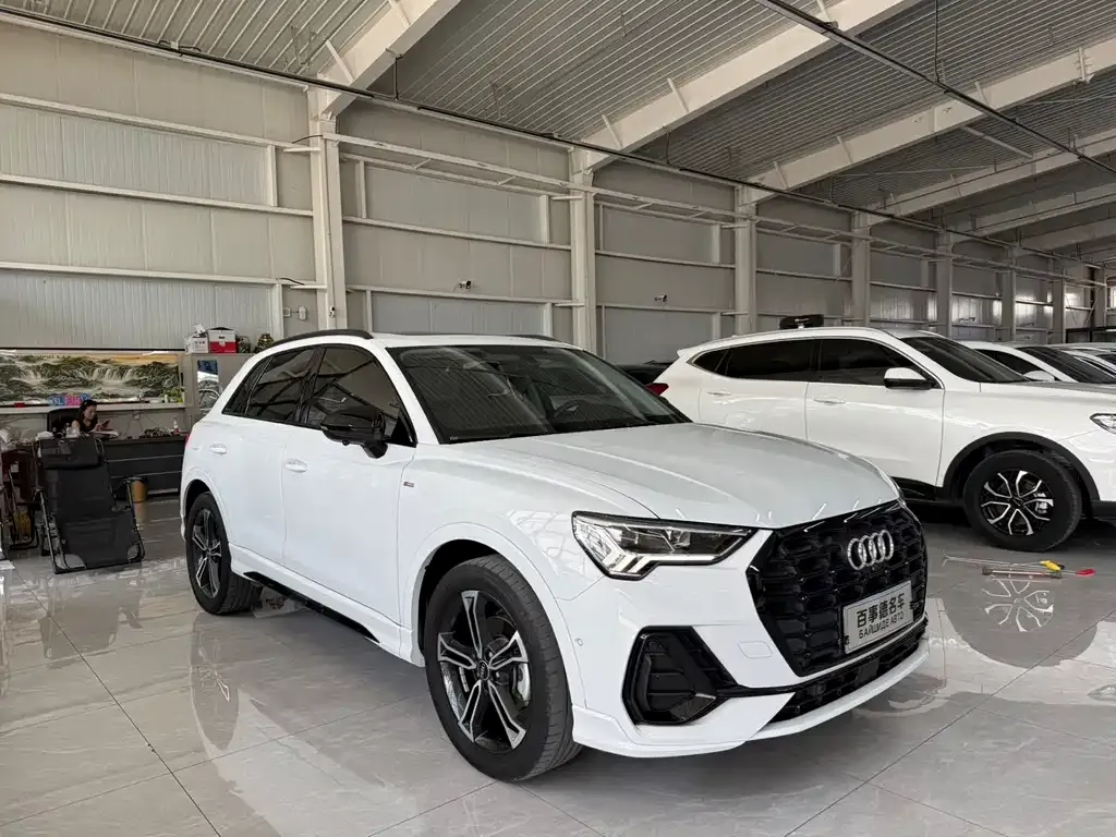 Audi Q3 — фото 4