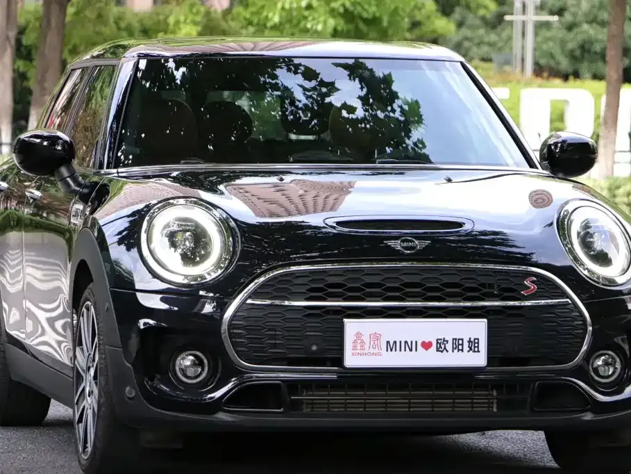 MINI Clubman — фото 2