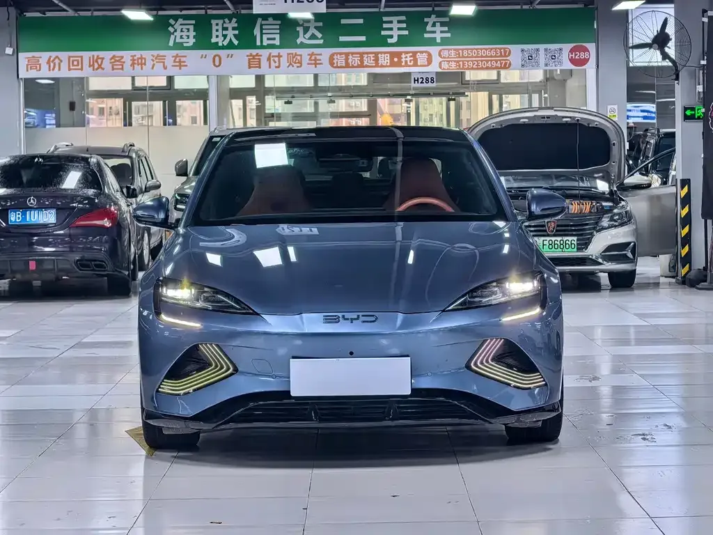 BYD Seal — фото 8