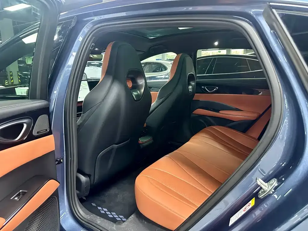 BYD Seal — фото 6
