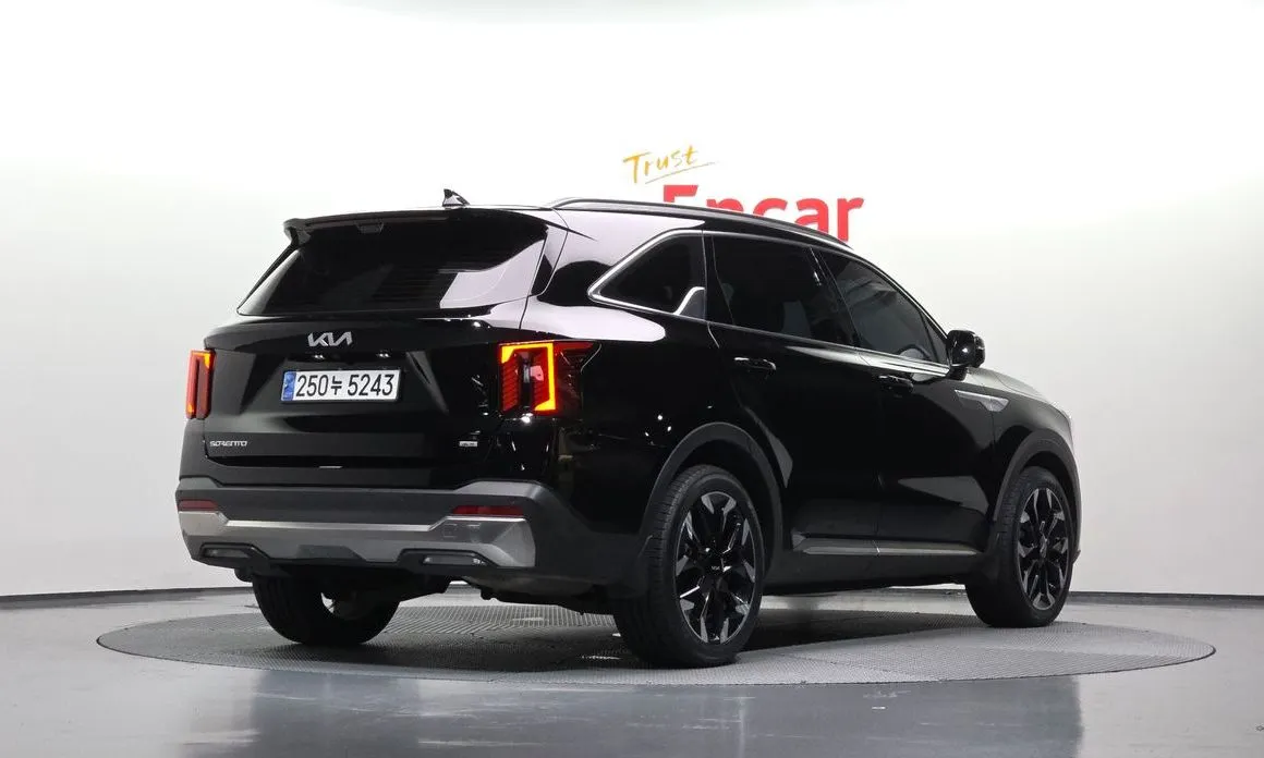 Kia Sorento — фото 6
