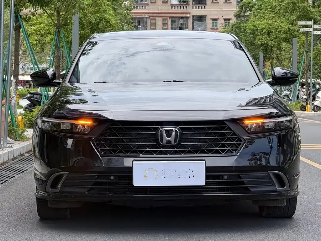 Honda Accord — фото 3