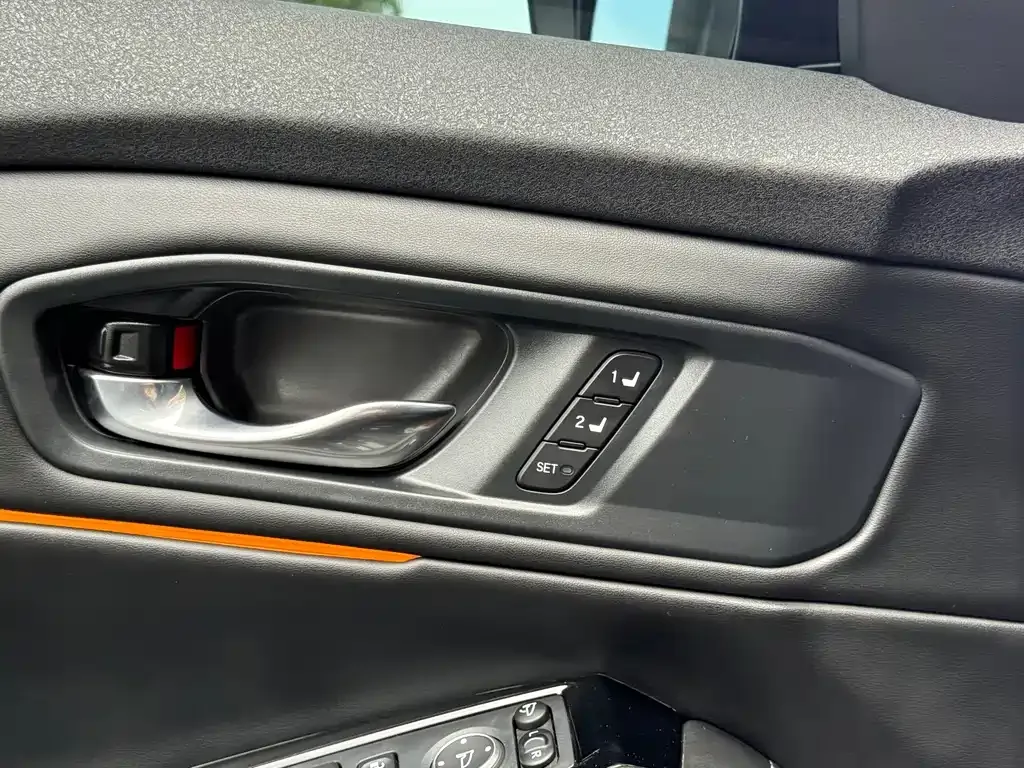 Honda Accord — фото 10