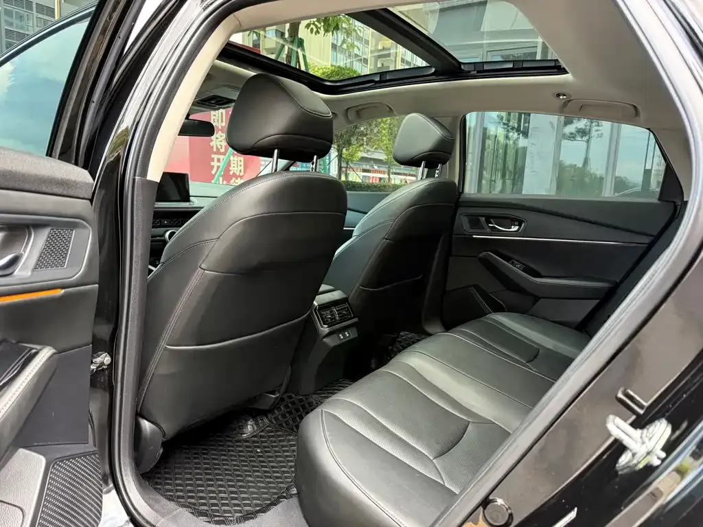 Honda Accord — фото 6