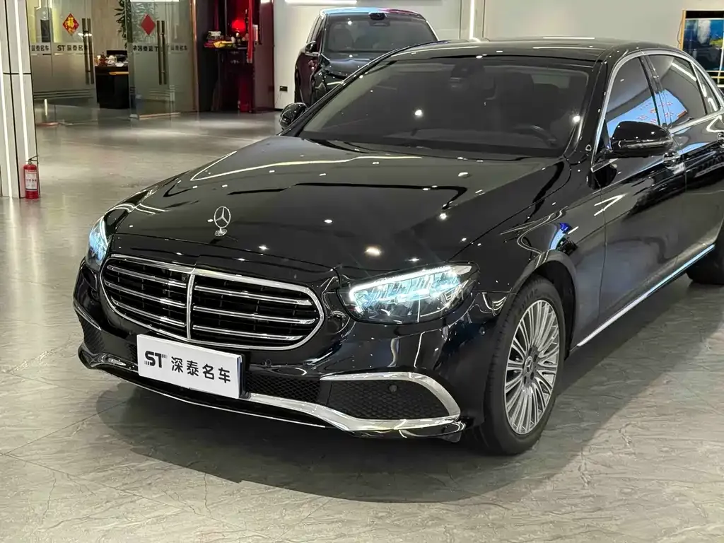 Mercedes-Benz E-Class — фото 10