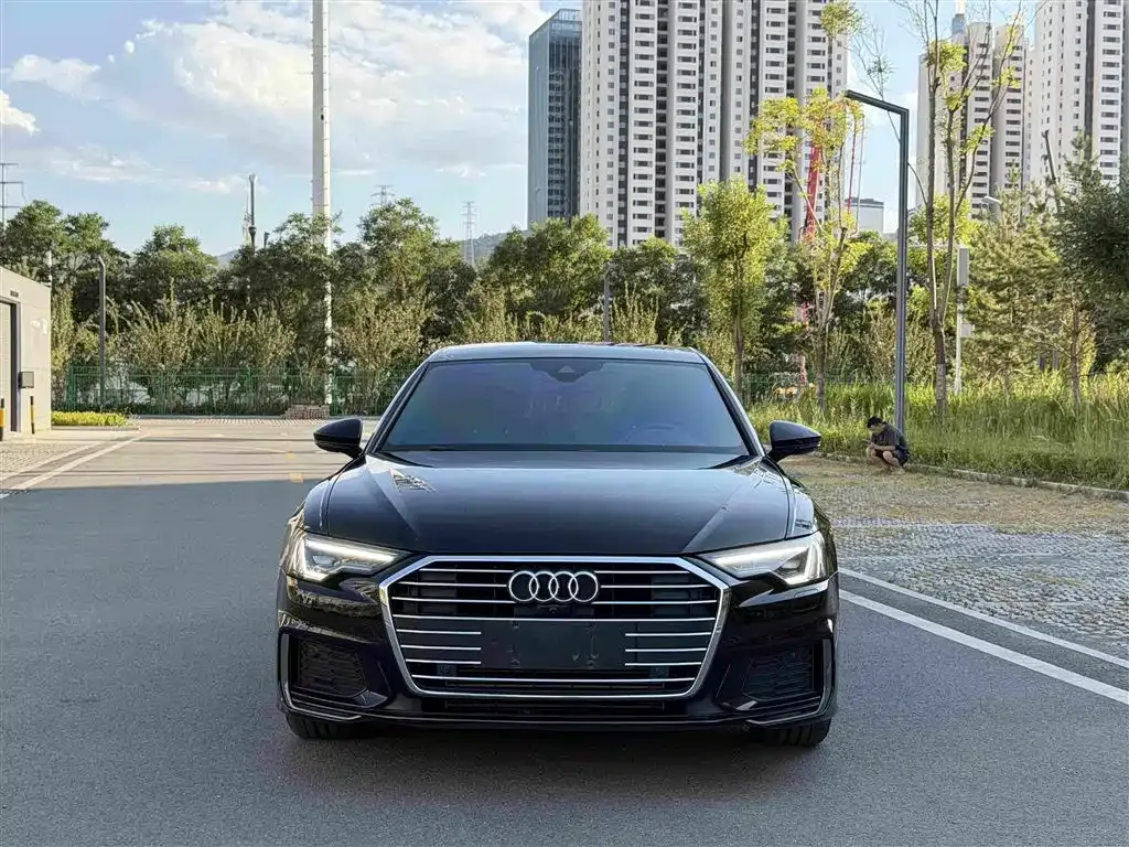Audi A6L — фото 8