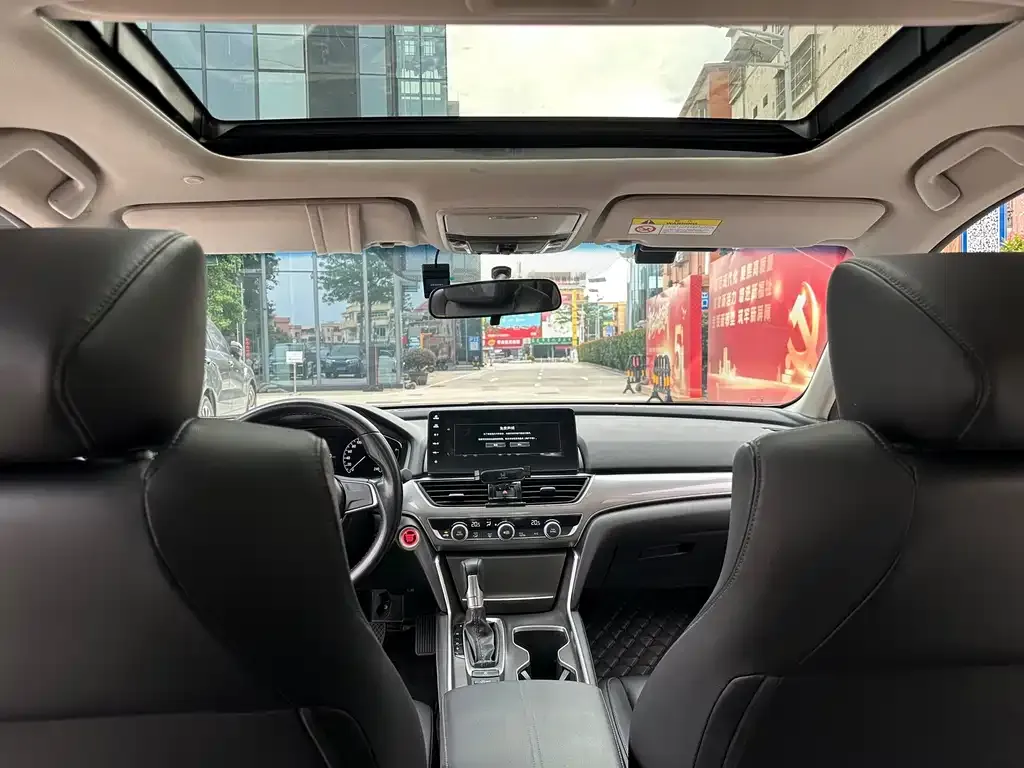 Honda Accord — фото 4