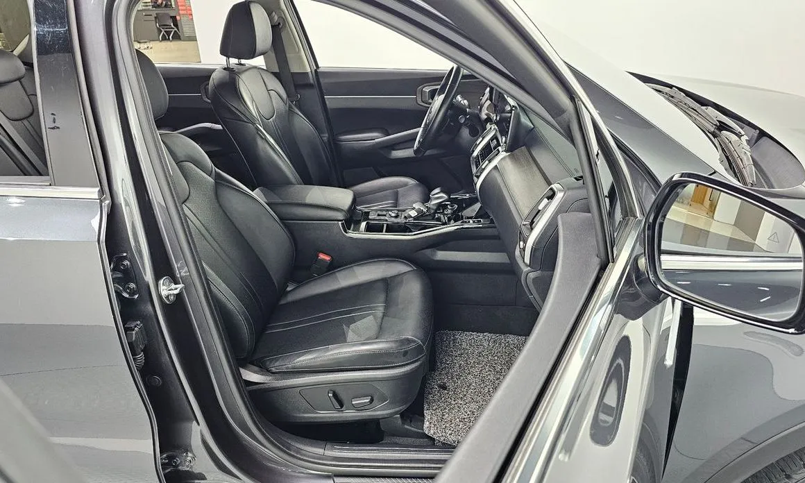 Kia Sorento — фото 5