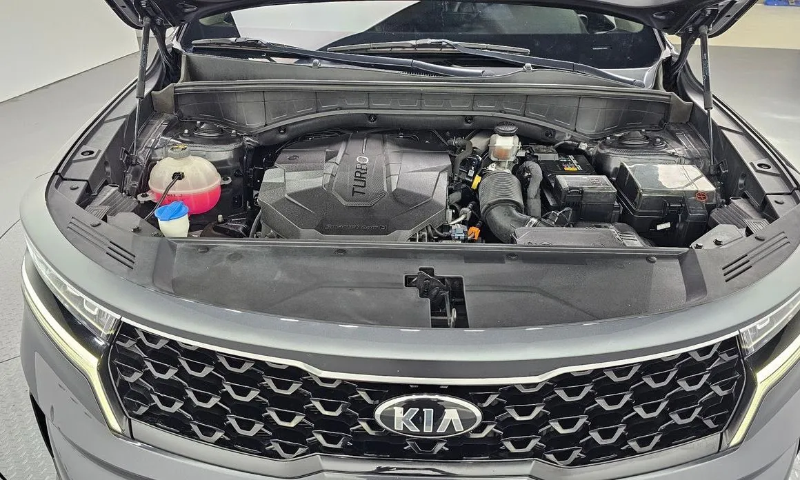 Kia Sorento — фото 10