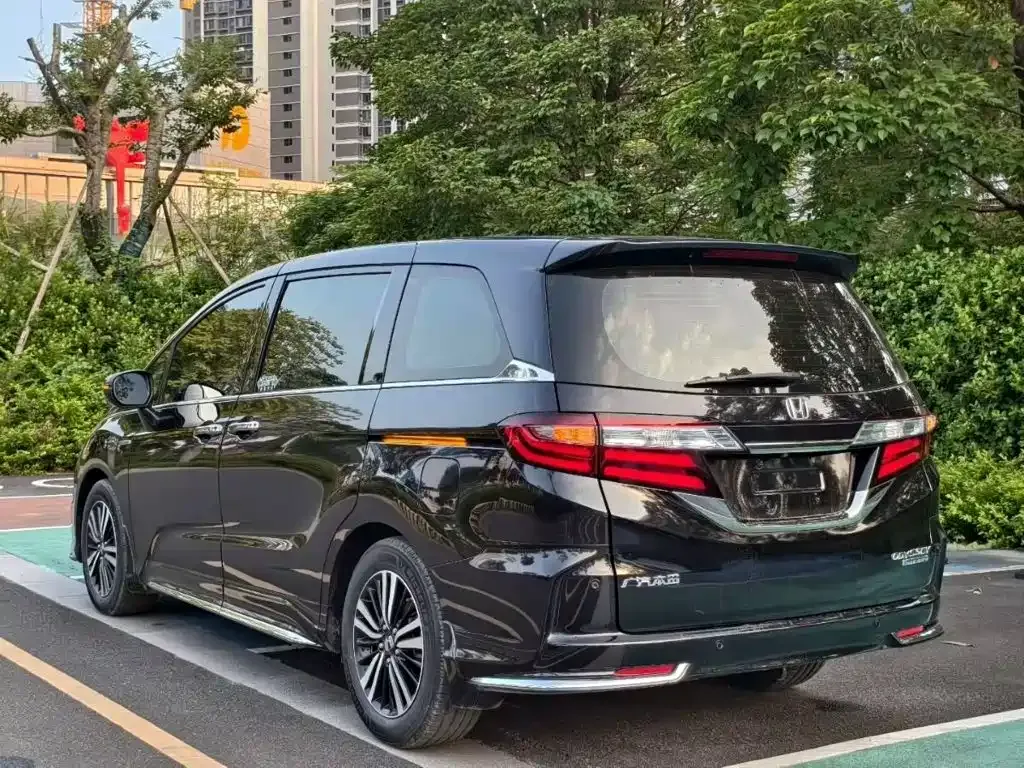 Honda Odyssey — фото 4
