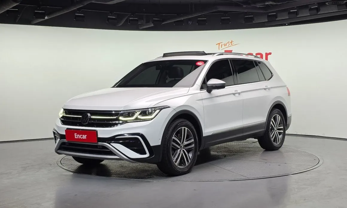Volkswagen Tiguan — фото 1