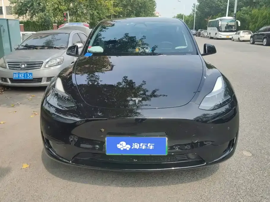 Tesla Model Y — фото 6