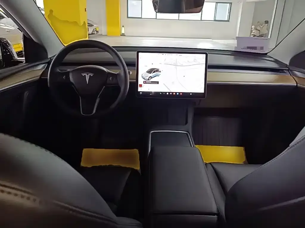 Tesla Model Y — фото 2