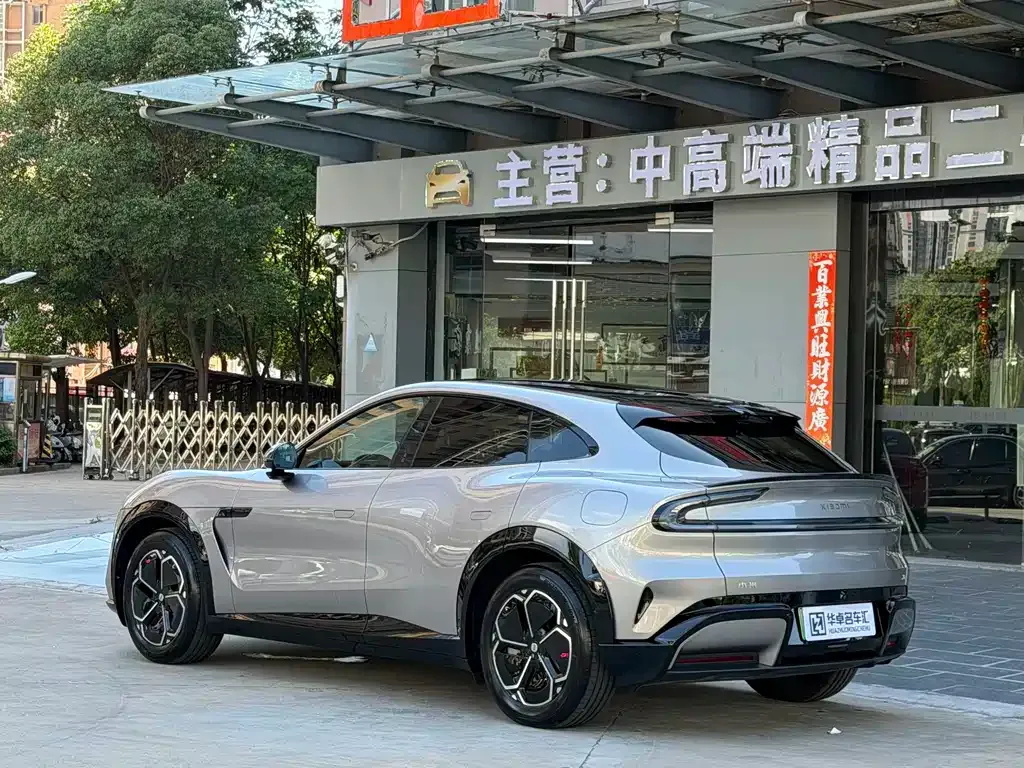 Xiaomi YU7 — фото 8