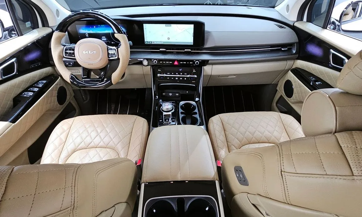 Kia Carnival — фото 10