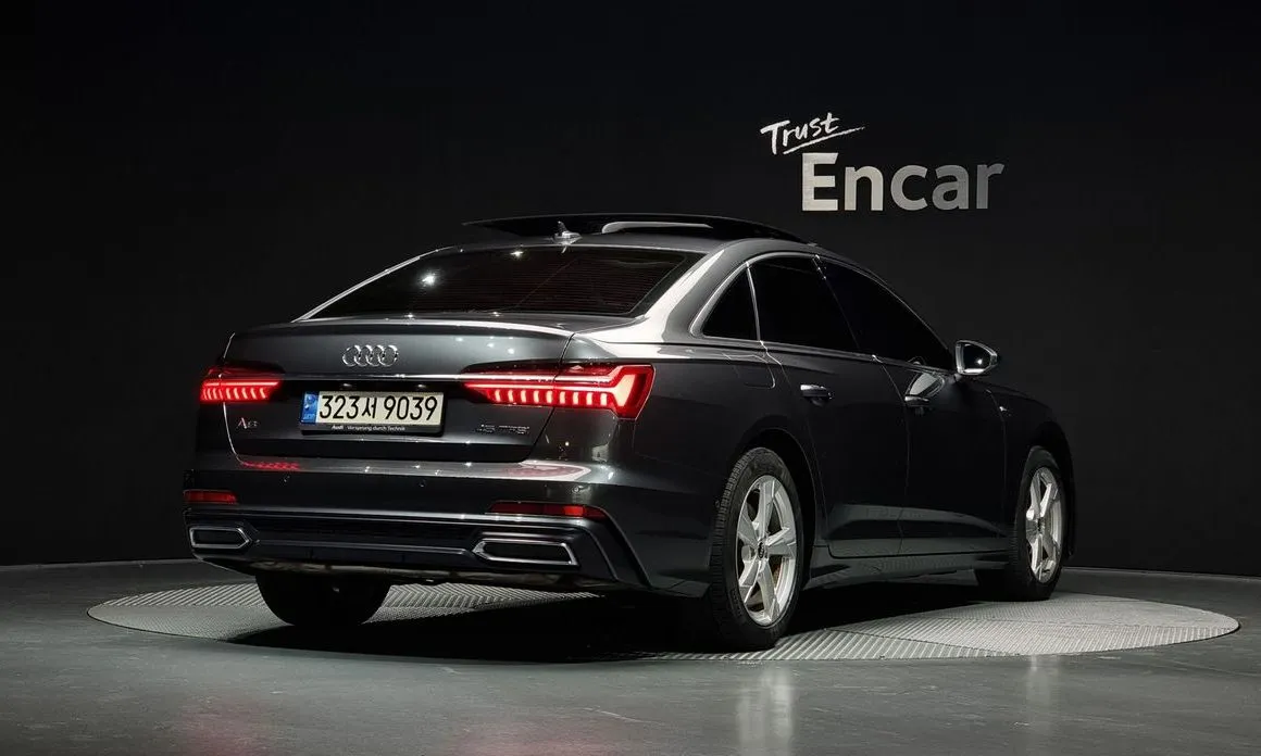 Audi A6 — фото 2
