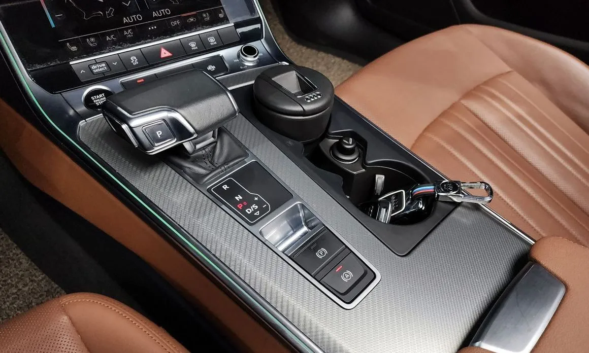 Audi A6 — фото 10