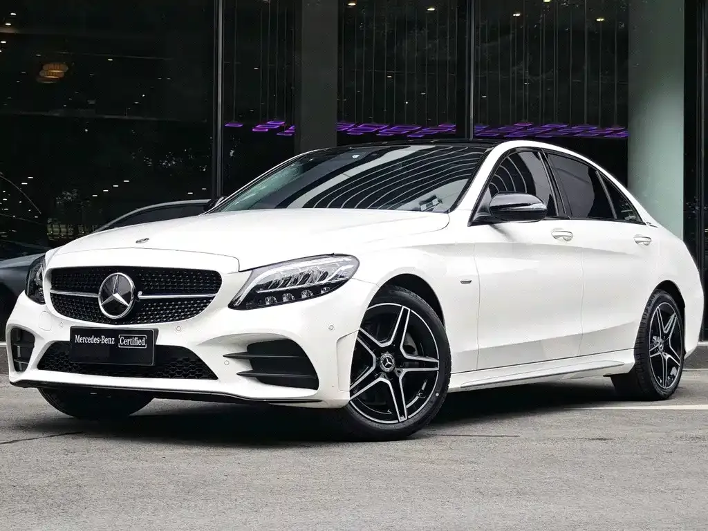 Mercedes-Benz C-Class — фото 1
