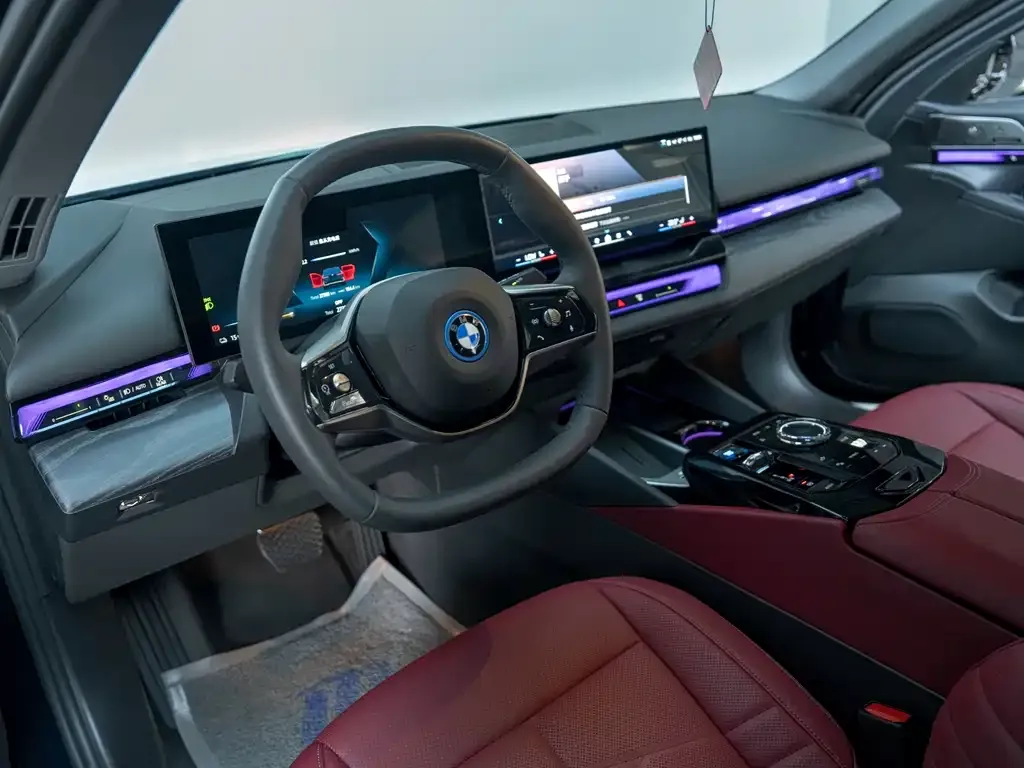 BMW i5 — фото 6