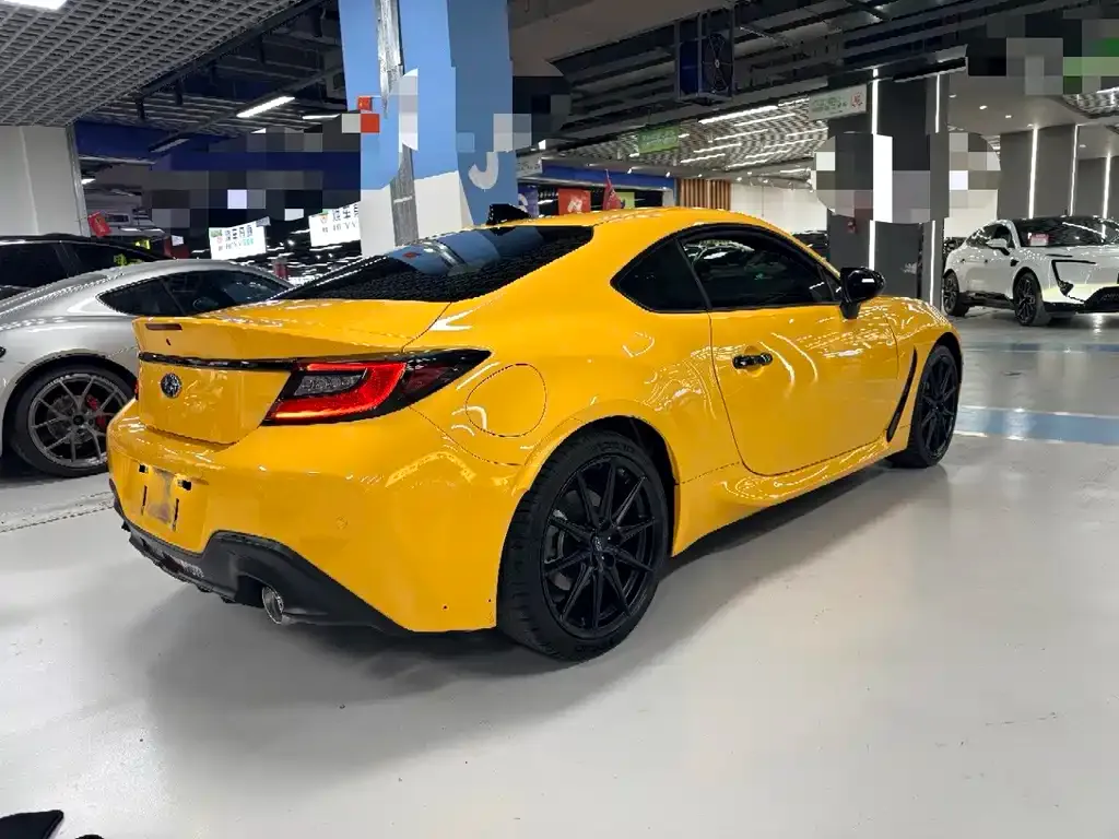 Subaru BRZ — фото 2