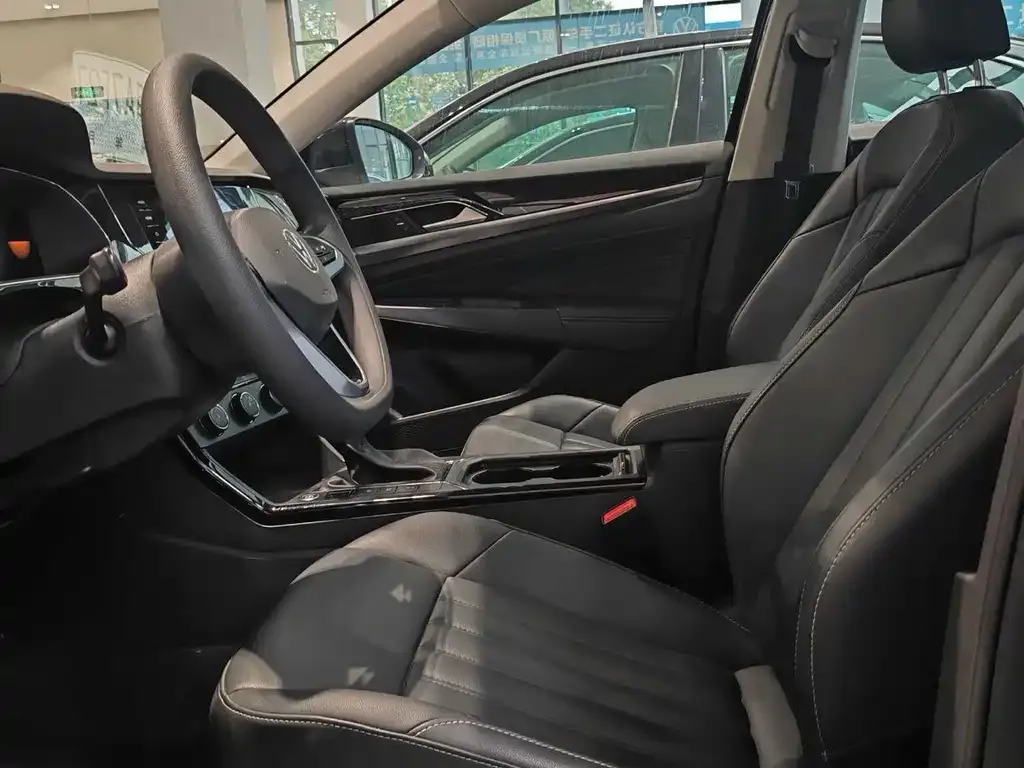 Volkswagen Passat — фото 3