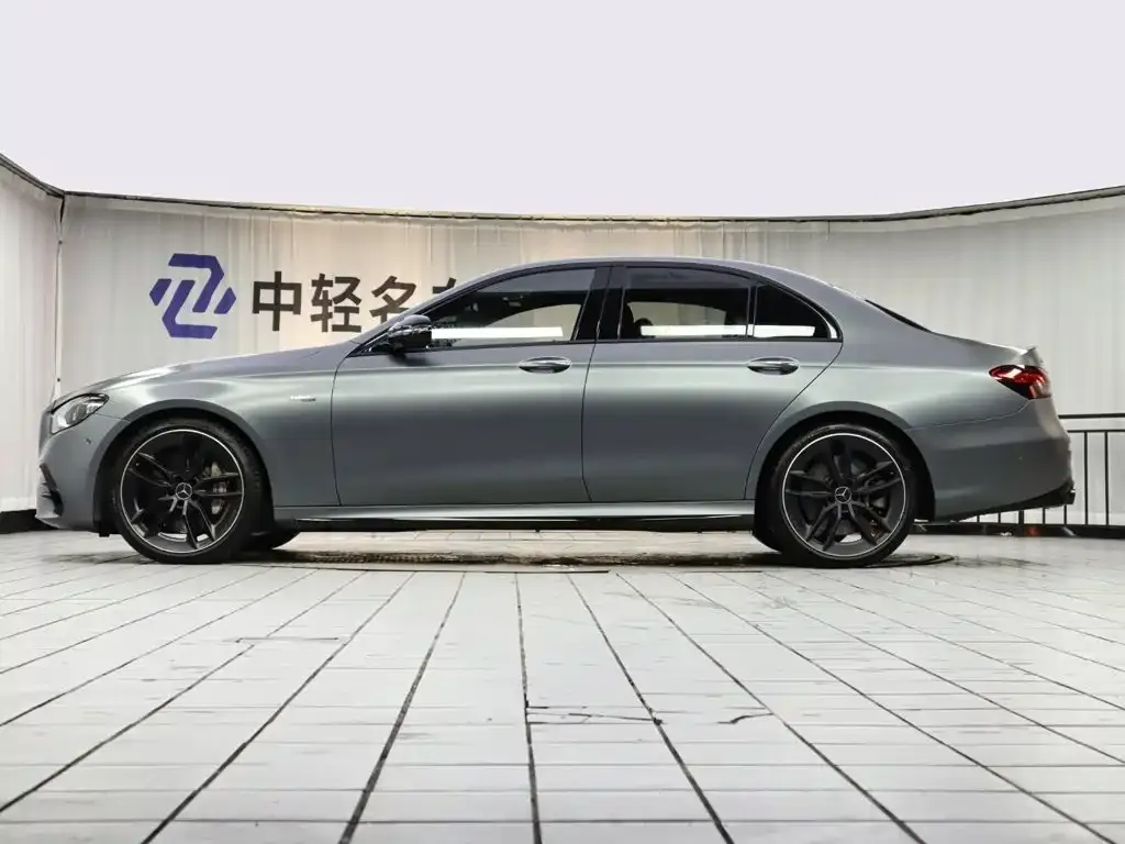 Mercedes-Benz E-Class AMG — фото 9