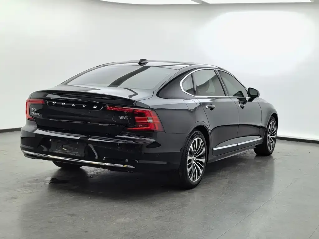 Volvo S90 — фото 9