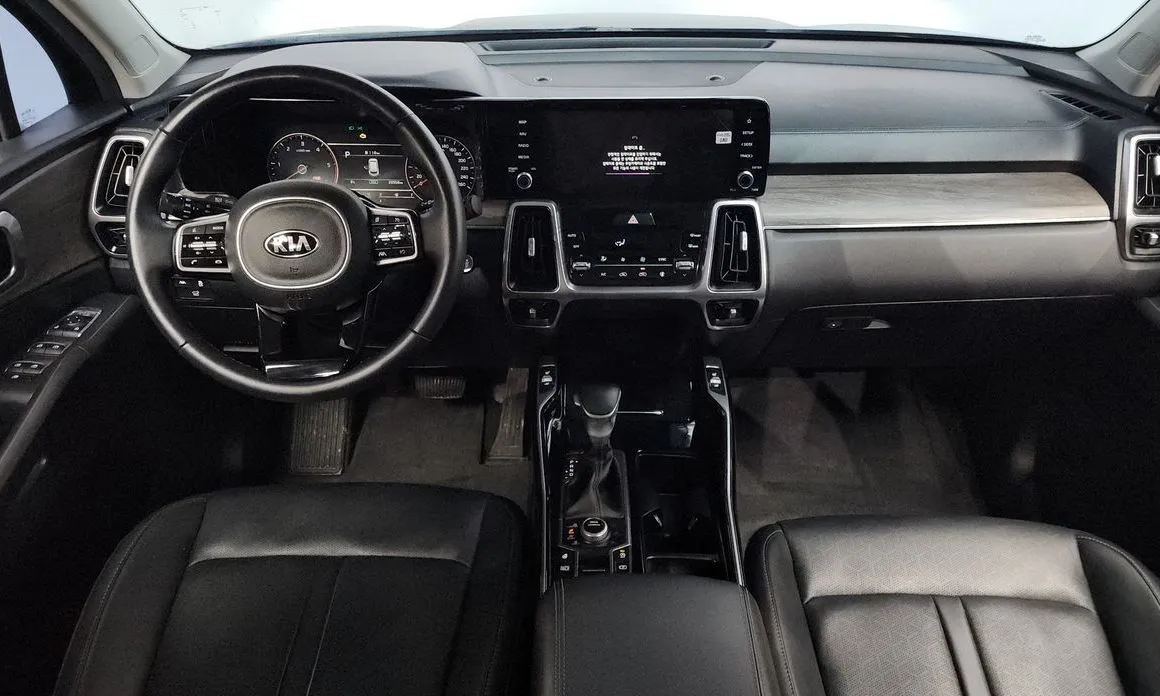 Kia Sorento — фото 5