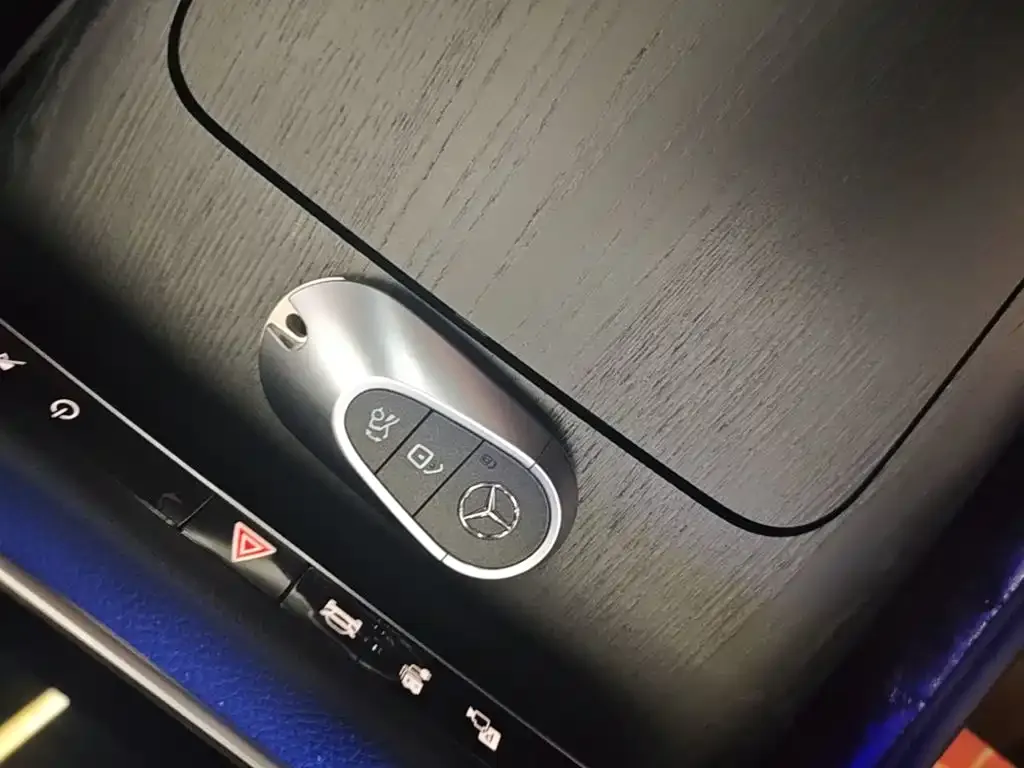 Mercedes-Benz E-Class New Energy — фото 4