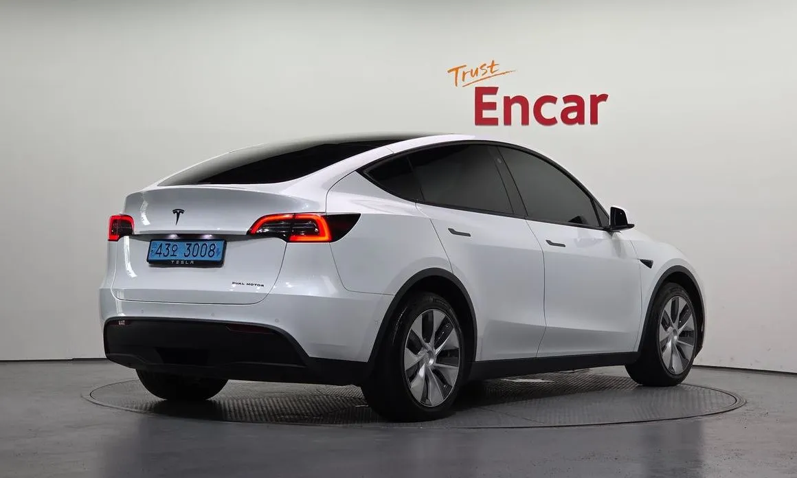 Tesla Model Y — фото 7