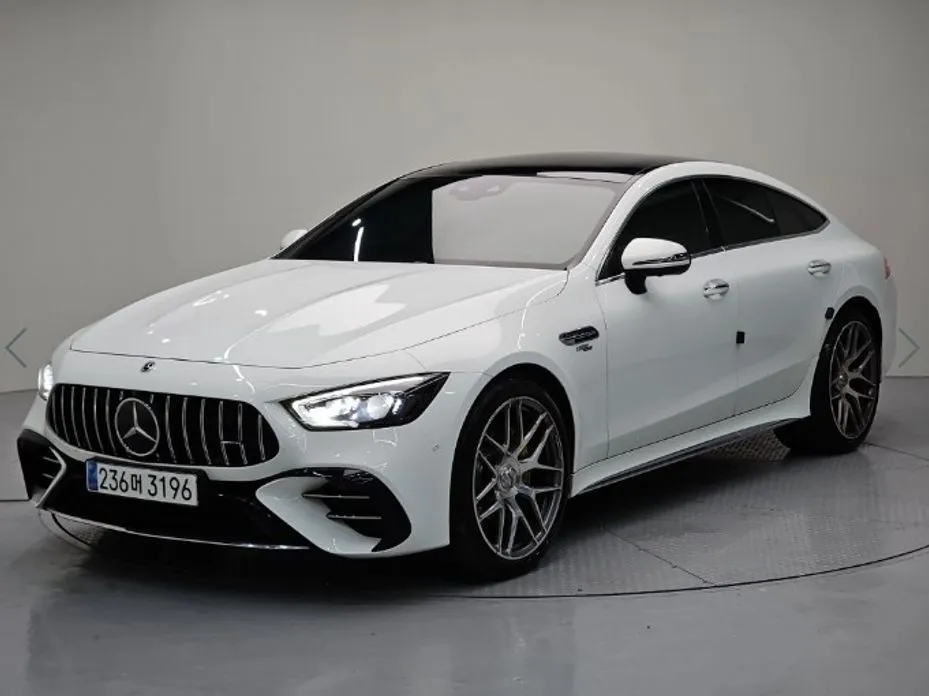 Mercedes-Benz AMG GT — фото 1