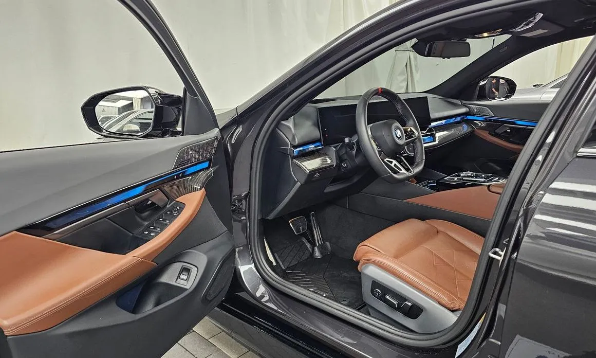BMW i5 — фото 8