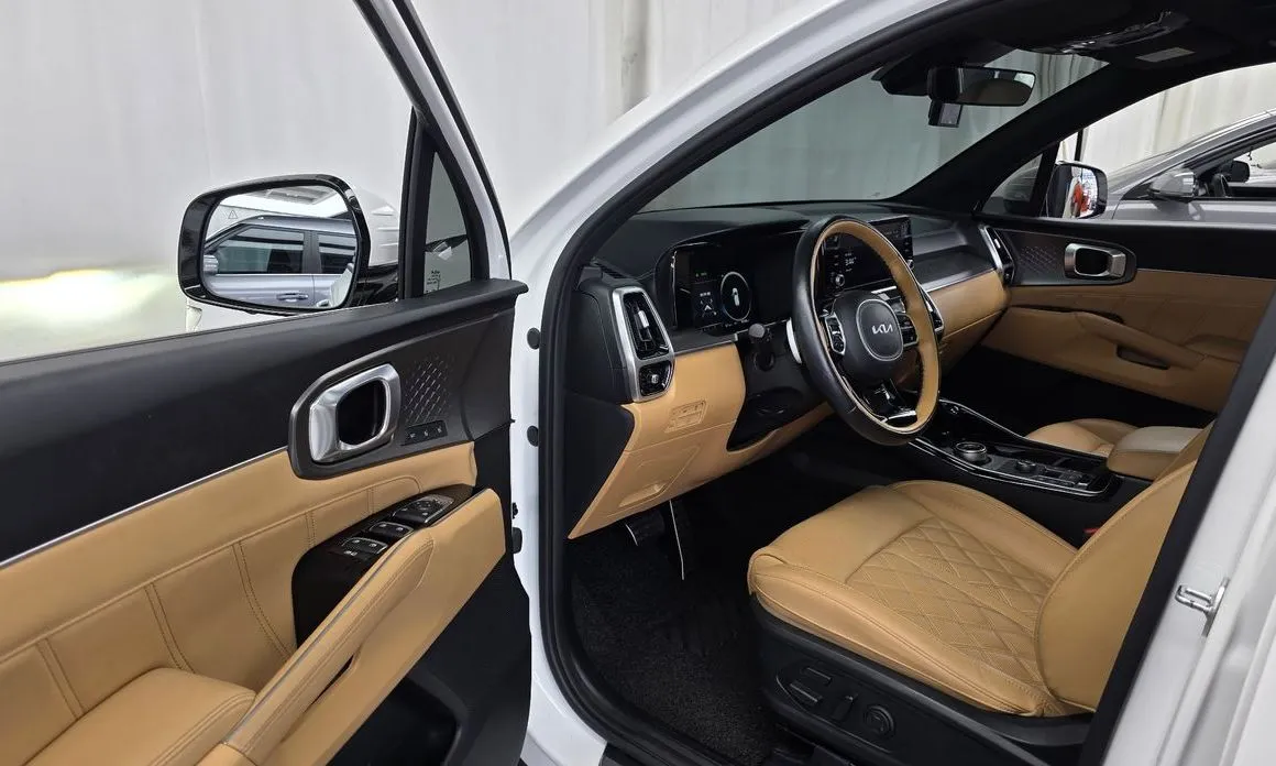 Kia Sorento — фото 6