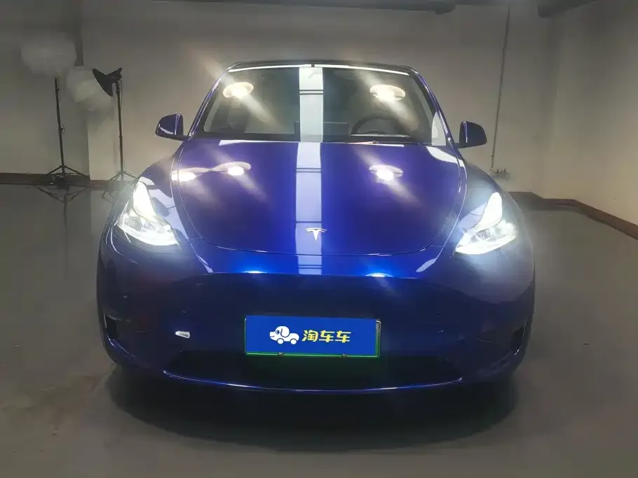 Tesla Model Y — фото 9