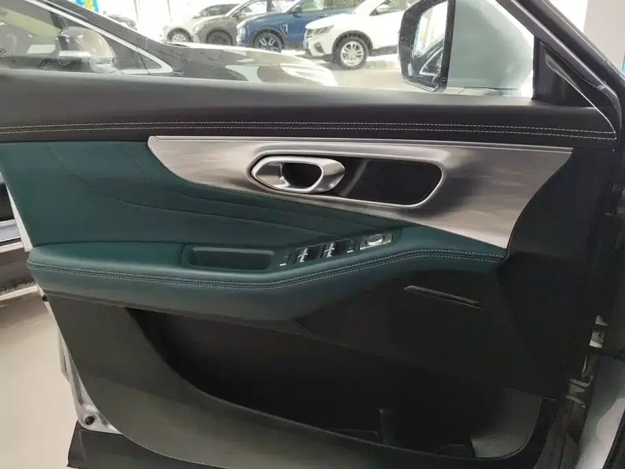 GAC Motor Trumpchi GS8 — фото 2