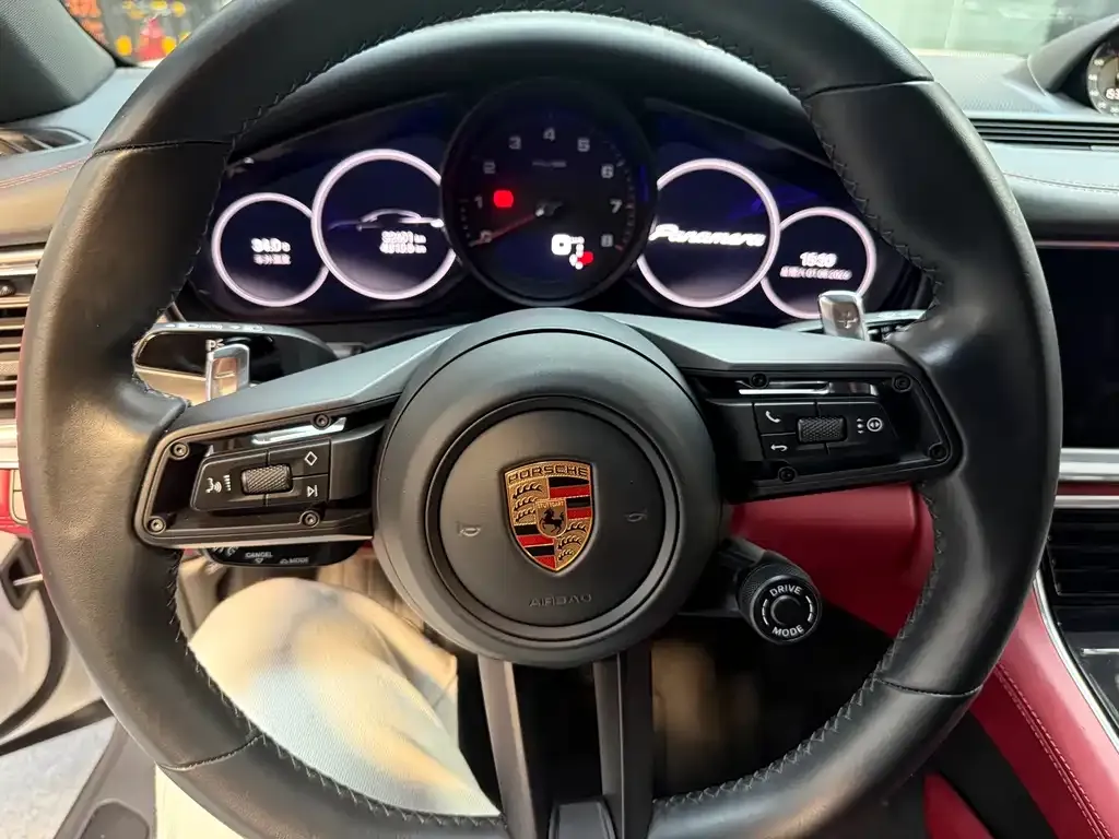 Porsche Panamera — фото 10