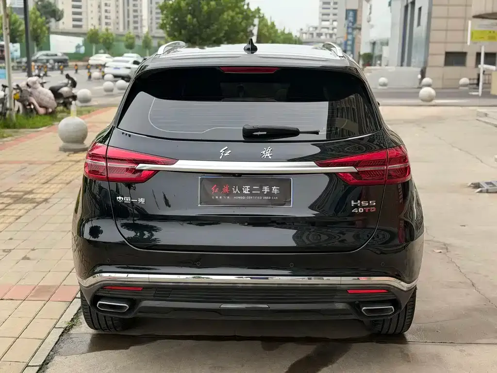 Hongqi HS5 — фото 10