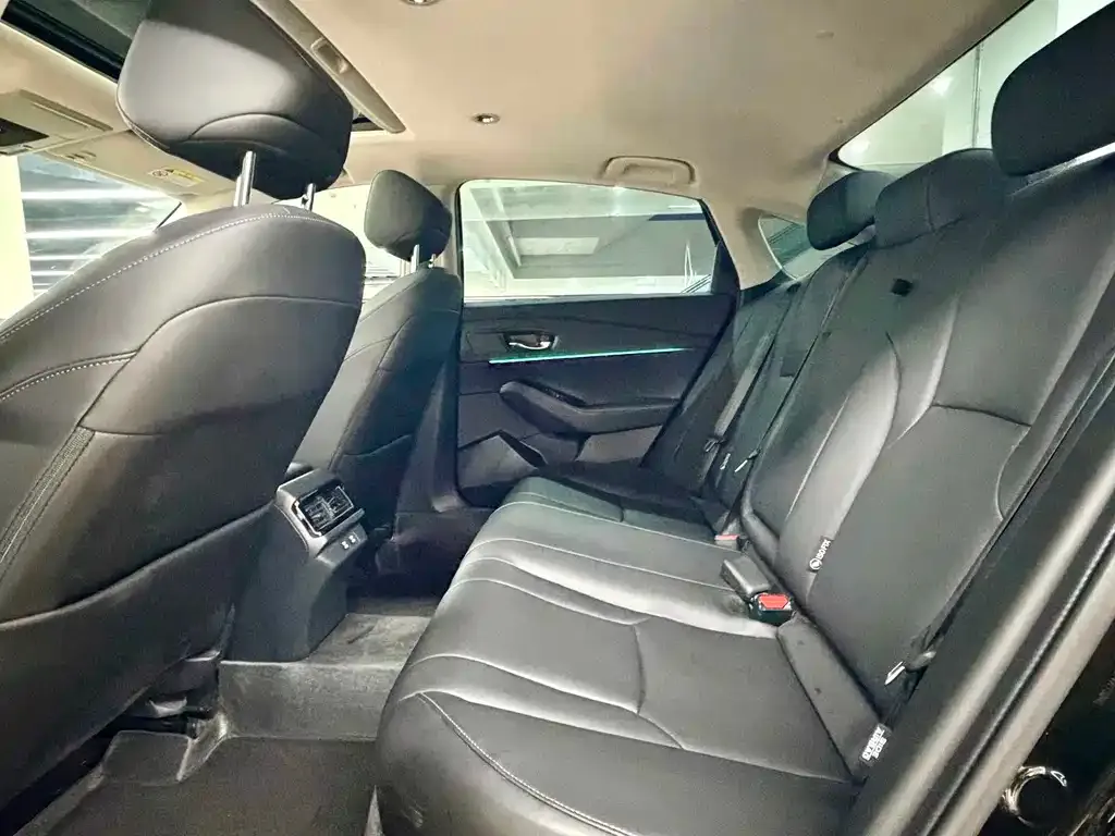 Honda Accord — фото 5