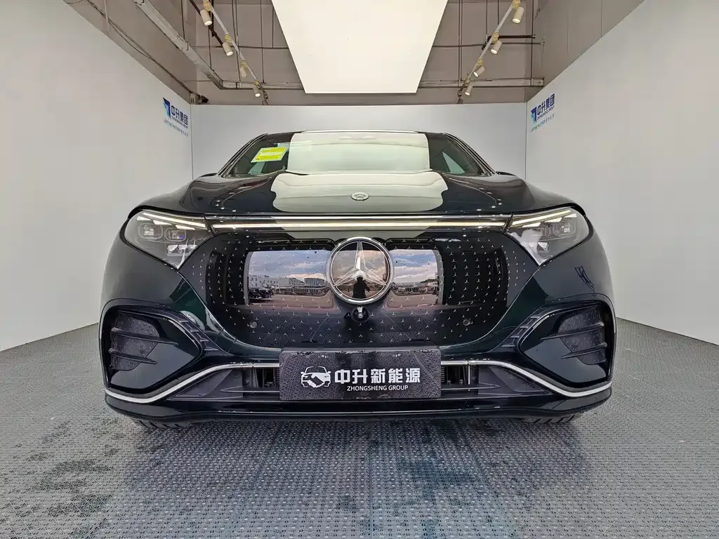 Mercedes-Benz EQS SUV — фото 7