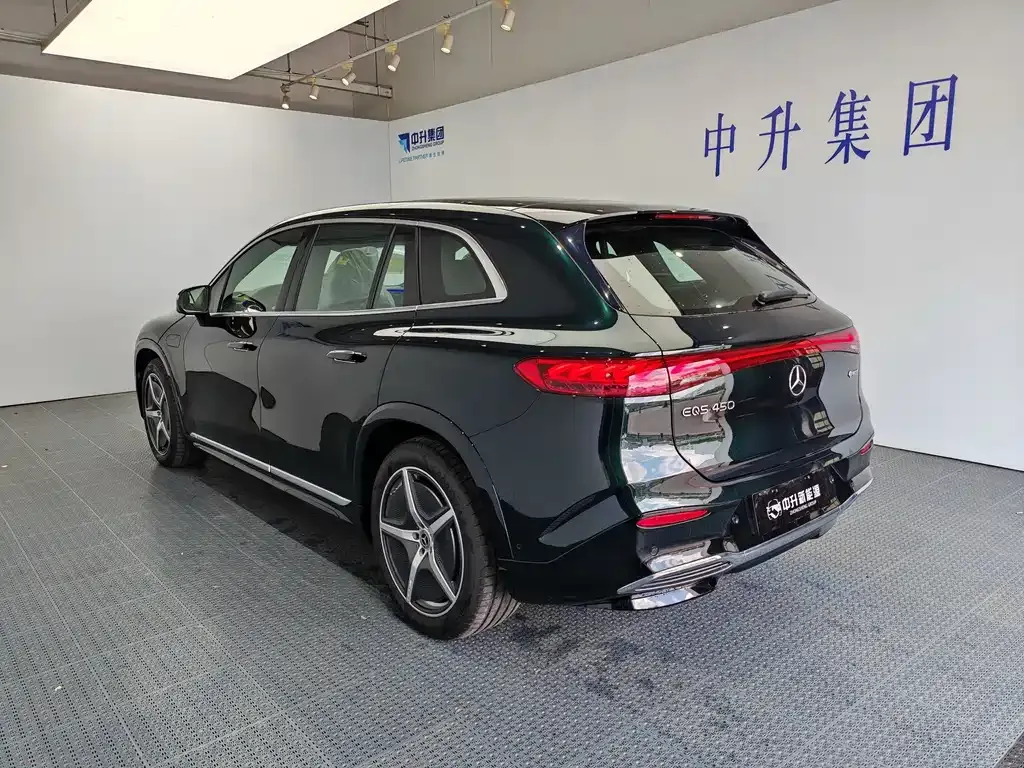 Mercedes-Benz EQS SUV — фото 5
